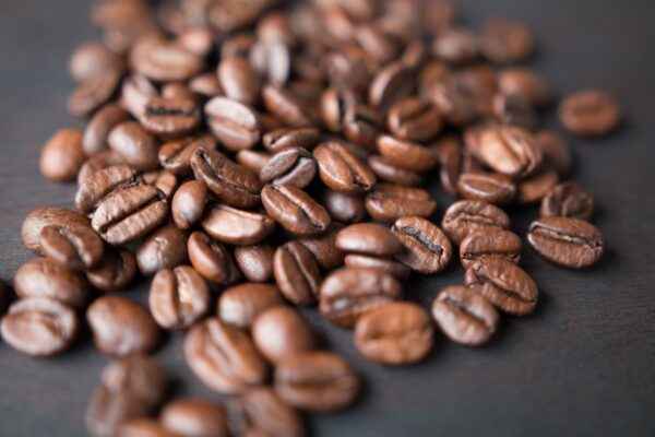Espresso machine pulling a fresh shot