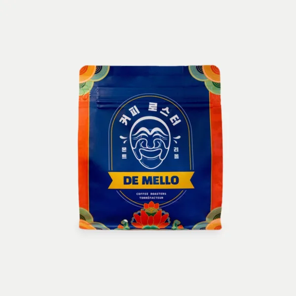 caf-magique-ee3946-de-mello-coffee-roastery-og-montreal-227-back Café Magique Blend
