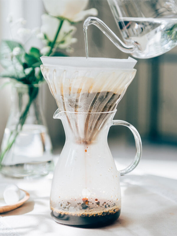 hario-heatproof-coffee-decanter-400ml-13-5c69c6-hario_hcd-2t-heatproof-decanter_400ml_brewing_2 HARIO Heatproof Coffee Decanter (400ml/13.53oz)