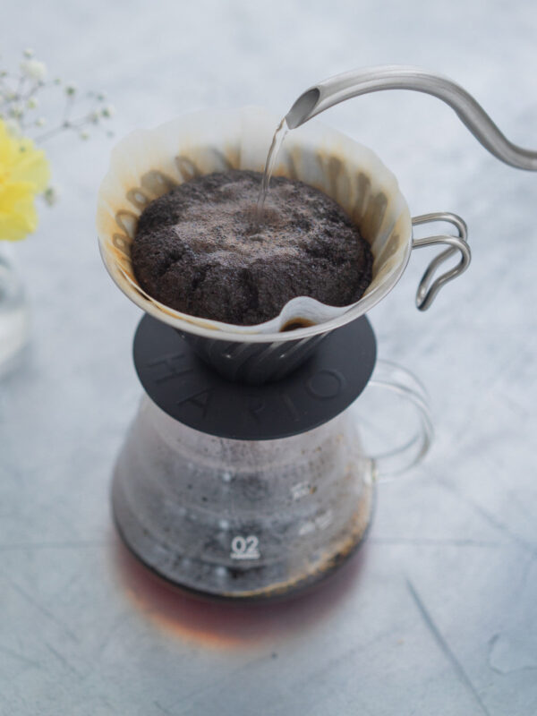 hario-v60-02-metal-dripper-silver-f35ff0-hario_vdm-02hsv_v60-02-metal-dripper_silver_in-use HARIO V60-02 Metal Dripper (Silver)