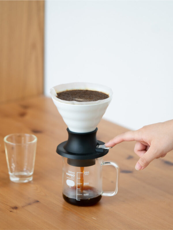 HARIO V60-02 SWITCH Immersion Dripper (200ml/6.76oz) (Ceramic)